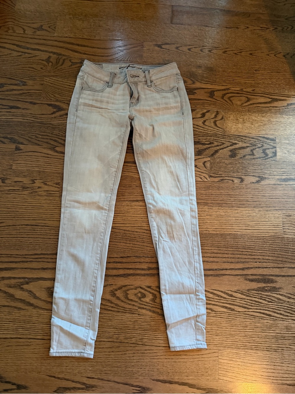 American Eagle Outfitters Light Beige Skinny Jeans